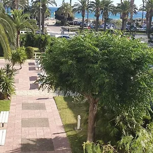 https://encantadora-vivienda-en-el-paseo-martimo-de-salou.catalonia-hotels.com